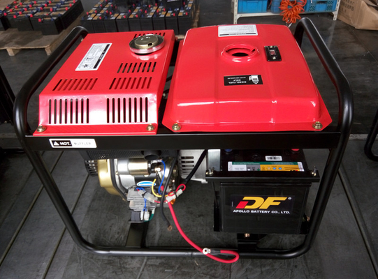 2KW rode Draagbare Stille Machtsgenerators met Elektrisch Begin en van het Handbegin Systeem